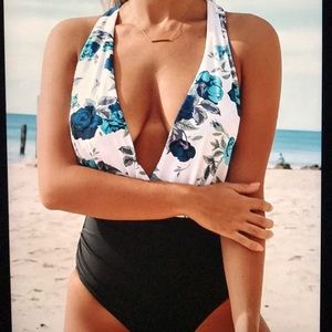 Cupshe one piece bathing suit